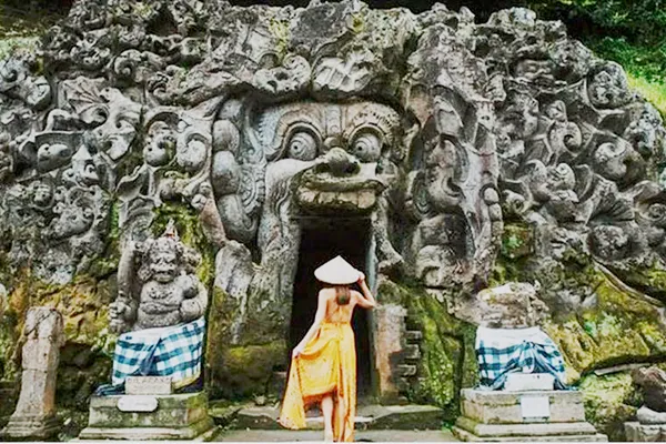 Trip to Kintamani - Goa Gajah Temple